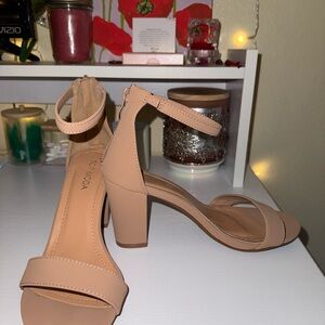 Top Moda Women's Tan Block Heel Sandals